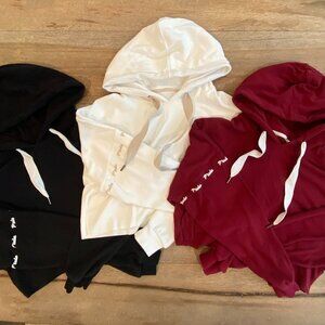 P'tula The Mandi Cropped Hoodie in Black Sugar Cranberry Size M